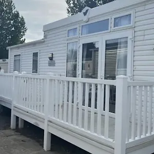 3 Bedroom Luxury Caravan Haven, Marton Mere Blackpool